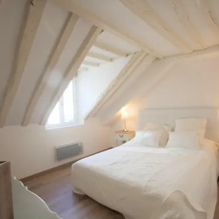 Magnifique 5 Pieces Apartment *